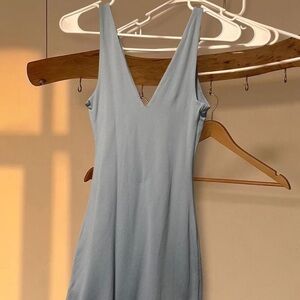 Aritzia Babaton Contour V-Neck Mini Dress